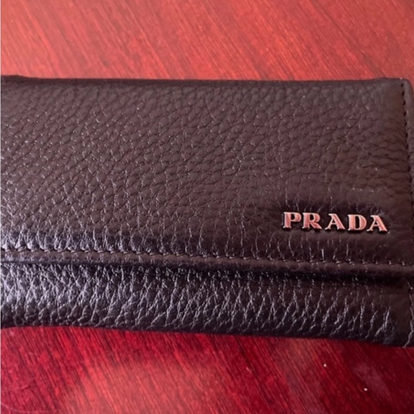 Prada Textured Black Leather Key Holder with COA - Picture 1 of 3